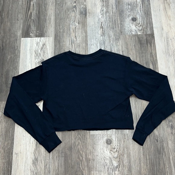 Long Sleeve Crop Top - Picture 7 of 7